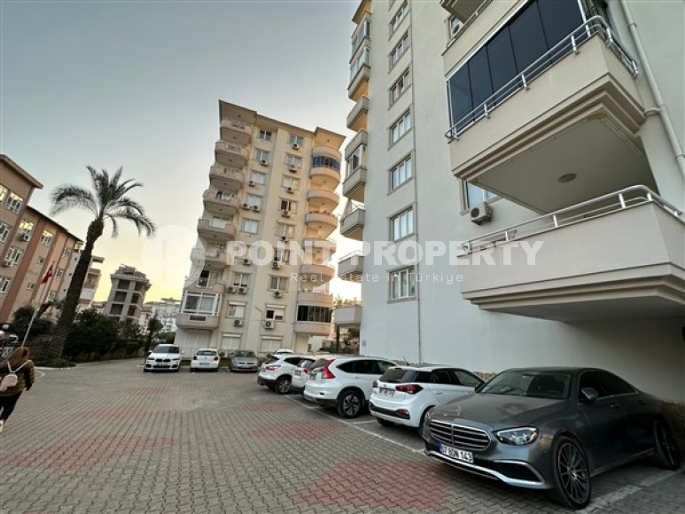Nice modern apartment with good repair, furniture and household appliances, 500 meters from Cleopatra Beach.-id-3900-photo-11