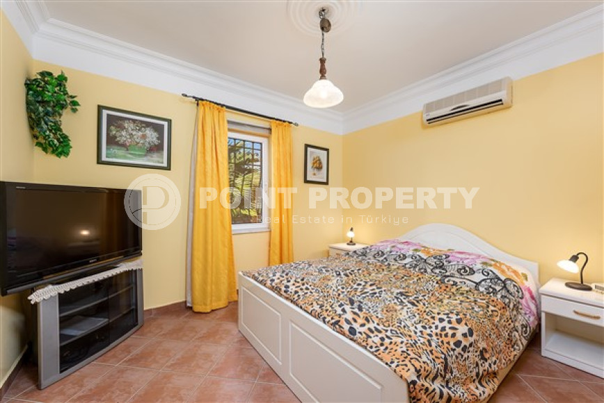 Сказочная уютная вилла с ухоженным зеленым садом и аккуратным двориком в районе Авсаллар.-id-3901-фото-5