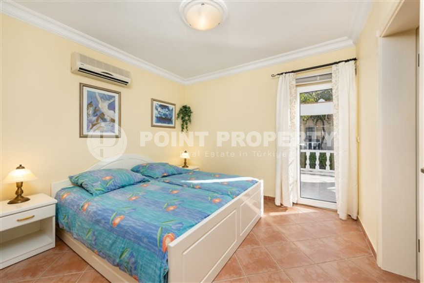 Сказочная уютная вилла с ухоженным зеленым садом и аккуратным двориком в районе Авсаллар.-id-3901-фото-7