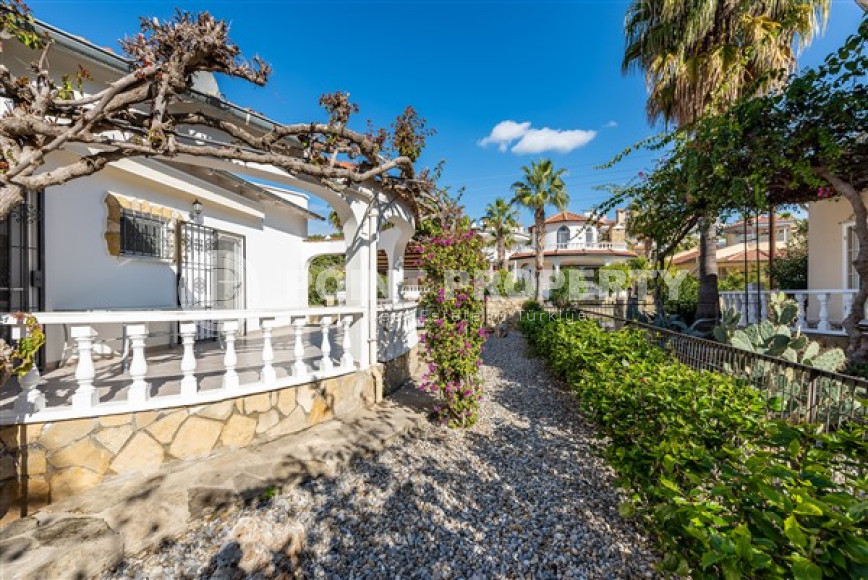 Сказочная уютная вилла с ухоженным зеленым садом и аккуратным двориком в районе Авсаллар.-id-3901-фото-10