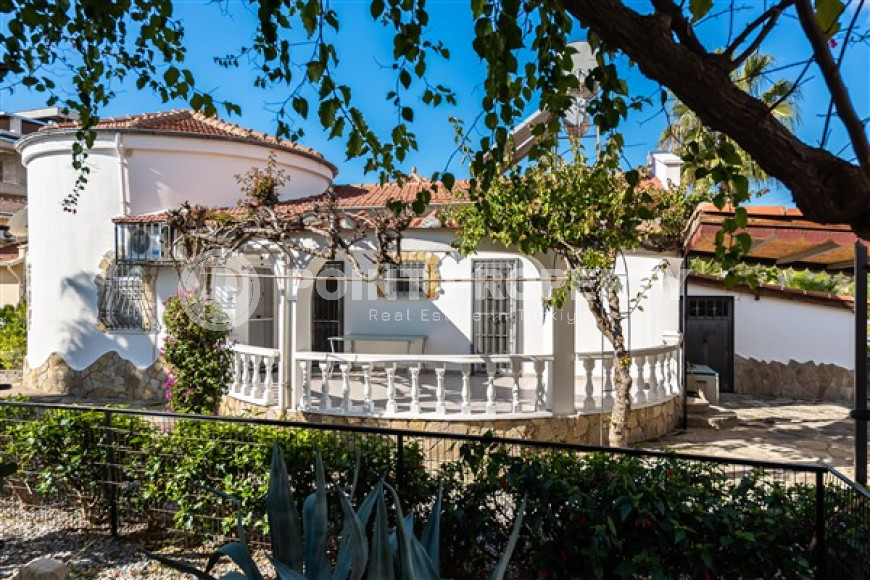 Сказочная уютная вилла с ухоженным зеленым садом и аккуратным двориком в районе Авсаллар.-id-3901-фото-14