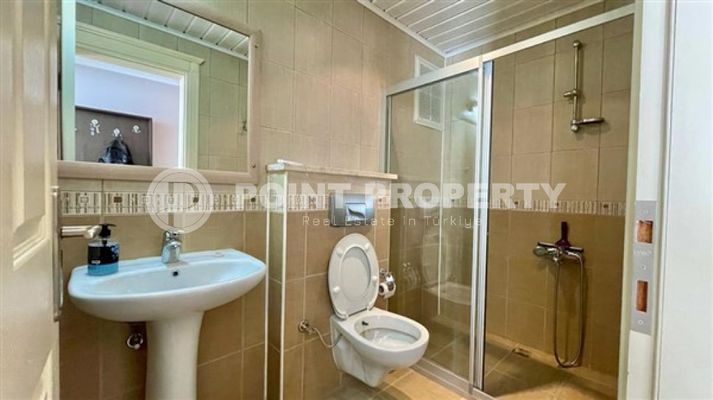 Cozy apartment 2+1, with a total area of 110 m2, on the 3rd floor in a quiet, landscaped area of Cikcilli.-id-3903-photo-8