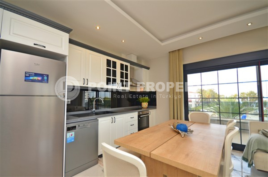 Роскошные трёхкомнатные апартаменты 73 м3 в 100 метрах от Средиземного моря, район Кестель-id-3910-фото-10