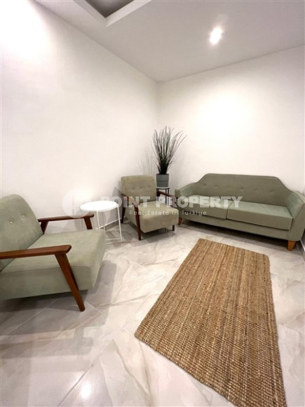 Две квартиры 140 м2 и 100 м2 на верхних этажах комплекса, район Кестель. Возможность получения турецкого гражданства.-id-3912-фото-2