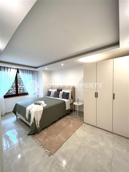 Две квартиры 140 м2 и 100 м2 на верхних этажах комплекса, район Кестель. Возможность получения турецкого гражданства.-id-3912-фото-11