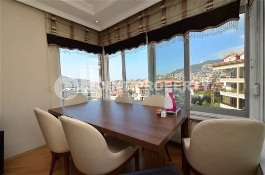 Просторный пятикомнатный пентхаус с площадью 360 м2, центр Аланьи-id-3913-фото-2