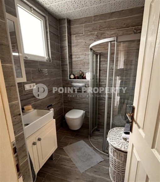 Furnished three-room apartment with an area of 115 m2, Tosmur district-id-3918-photo-5