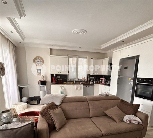 Furnished three-room apartment with an area of 115 m2, Tosmur district-id-3918-photo-6