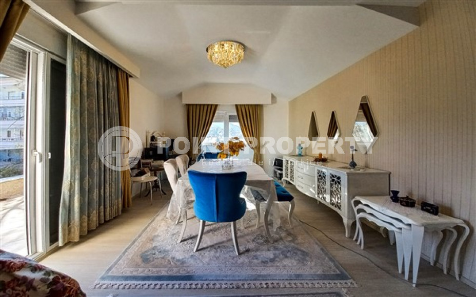 Просторный дуплекс 5+2 на 4-м этаже с мансардой в центральной части Аланьи.-id-3921-фото-3