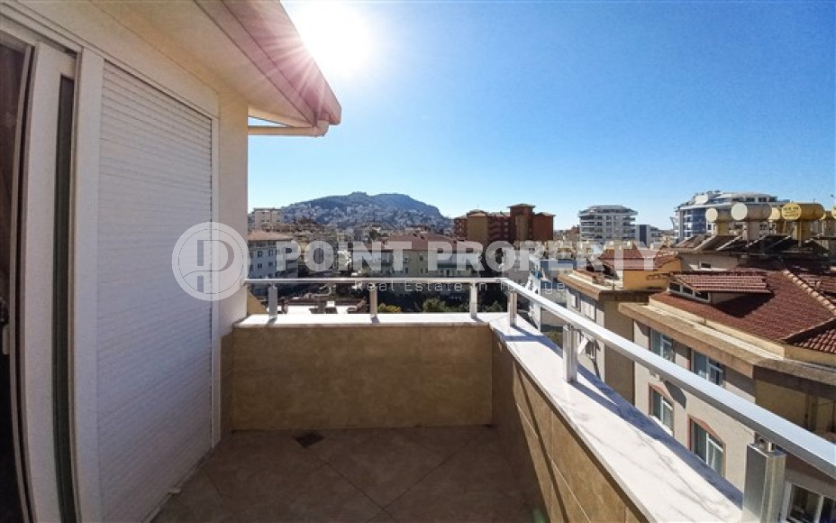 Просторный дуплекс 5+2 на 4-м этаже с мансардой в центральной части Аланьи.-id-3921-фото-12