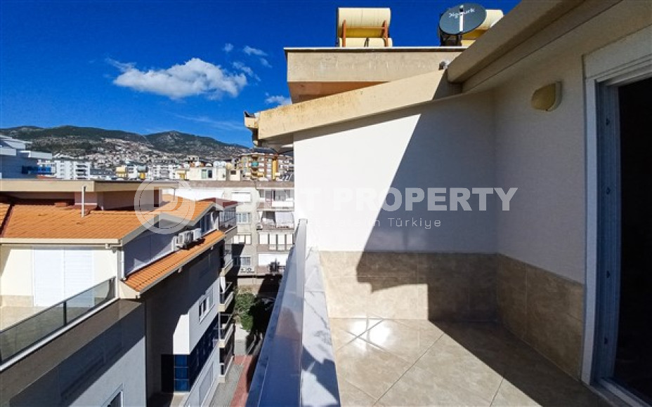 Просторный дуплекс 5+2 на 4-м этаже с мансардой в центральной части Аланьи.-id-3921-фото-14