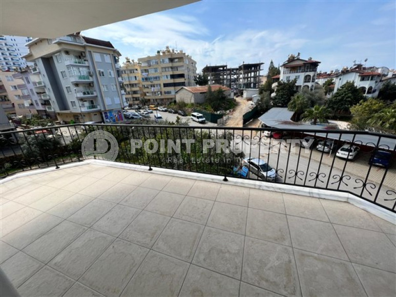 Стильная двухкомнатная квартира в центре благоустроенного престижного района Аланьи Тосмур.-id-3924-фото-8