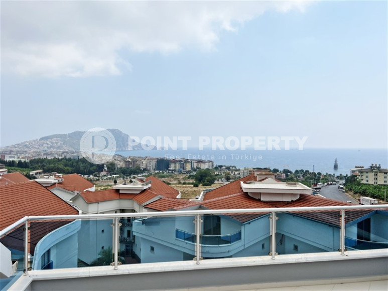 Luxurious five-room penthouse with a 4+1 layout and an area of 240 m2-id-1330-photo-2