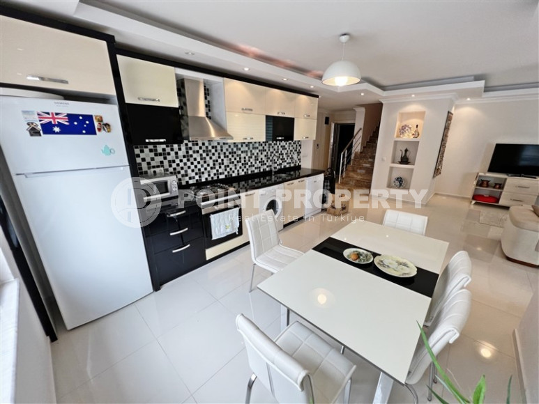 Luxurious five-room penthouse with a 4+1 layout and an area of 240 m2-id-1330-photo-6