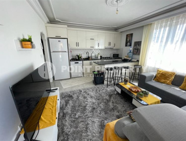 Spacious four-room apartment 120 m2 in the very center of Alanya, Guller Pinari area-id-3930-photo-1
