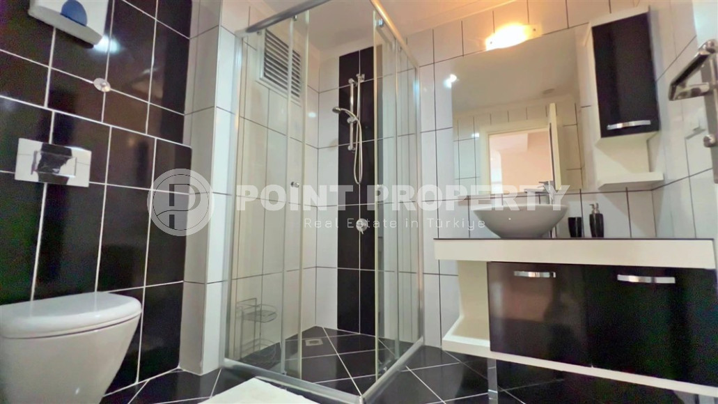 Luxurious five-room penthouse with a 4+1 layout and an area of 240 m2-id-1330-photo-21