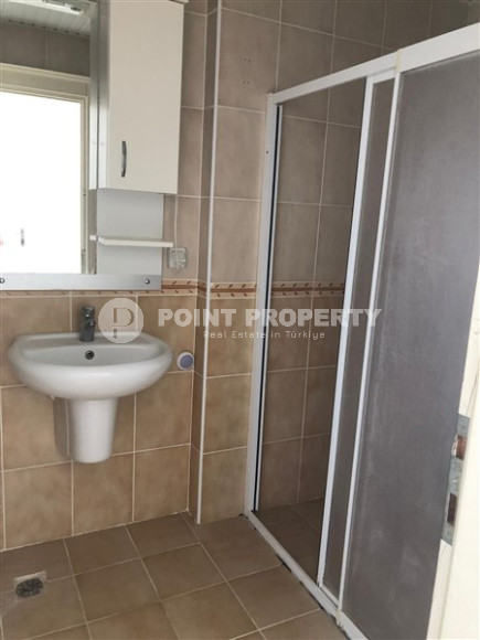 Two-room apartment 2+1, with a total area of 110 m2, on the 10th floor in the popular Mahmutlar area of Alanya.-id-3943-photo-6