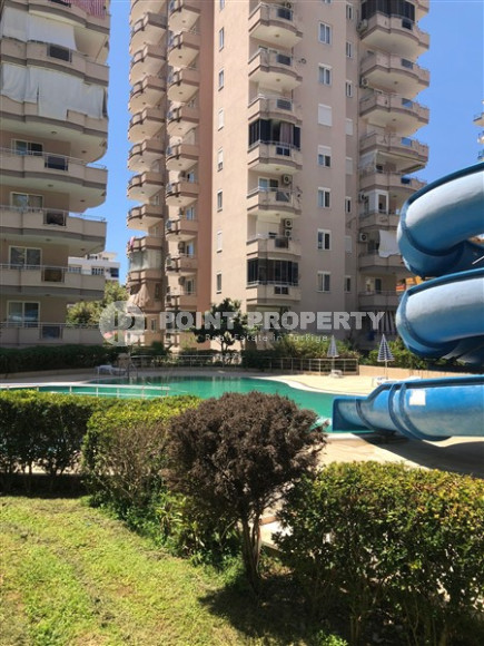 Two-room apartment 2+1, with a total area of 110 m2, on the 10th floor in the popular Mahmutlar area of Alanya.-id-3943-photo-9