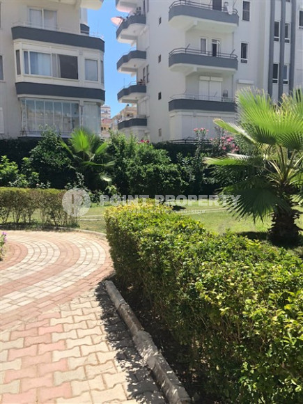 Two-room apartment 2+1, with a total area of 110 m2, on the 10th floor in the popular Mahmutlar area of Alanya.-id-3943-photo-10