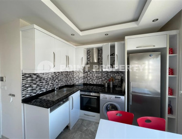 Небольшая квартира с хорошим ремонтом и светлым классическим интерьером в центре района Оба.-id-3947-фото-3