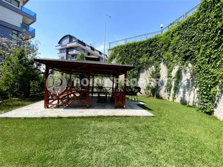 Luxurious 3+1 duplex with an area of 262 m2 and a stylish interior, Kargicak district-id-3952-photo-17