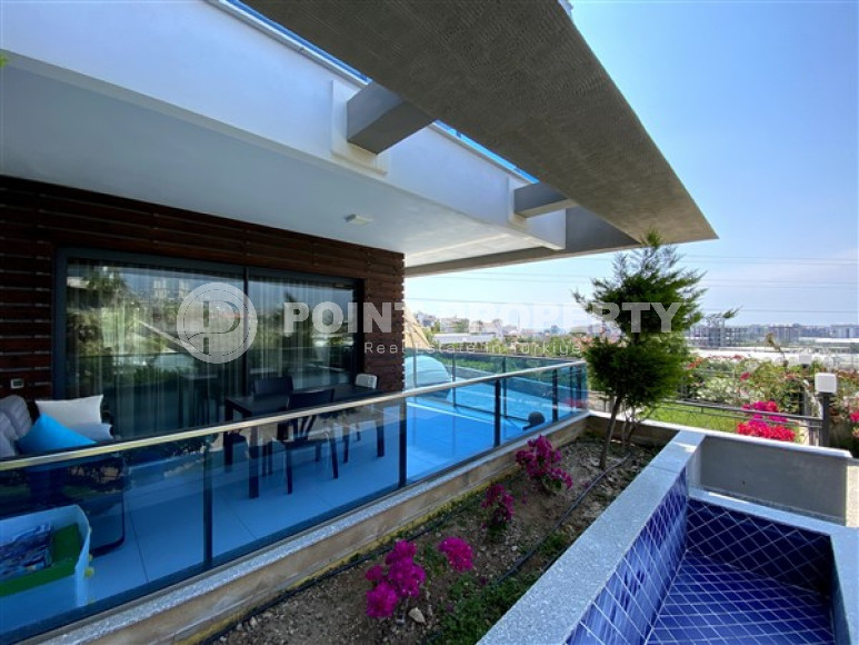 Luxurious 3+1 duplex with an area of 262 m2 and a stylish interior, Kargicak district-id-3952-photo-18