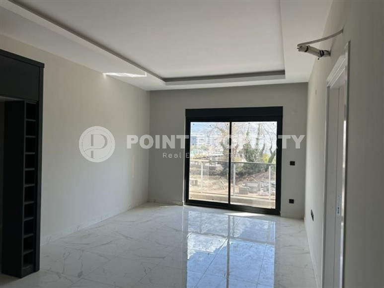 Двухкомнатные апартаменты с планировкой 1+1 в резиденции 2022 года на некотором удалении от моря, район Оба-id-3955-фото-4