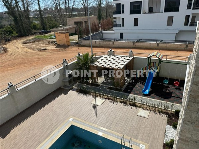 Двухкомнатные апартаменты с планировкой 1+1 в резиденции 2022 года на некотором удалении от моря, район Оба-id-3955-фото-10