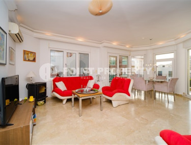 Bright furnished 2+1 apartment in a building with a swimming pool and garden.-id-3959-photo-1