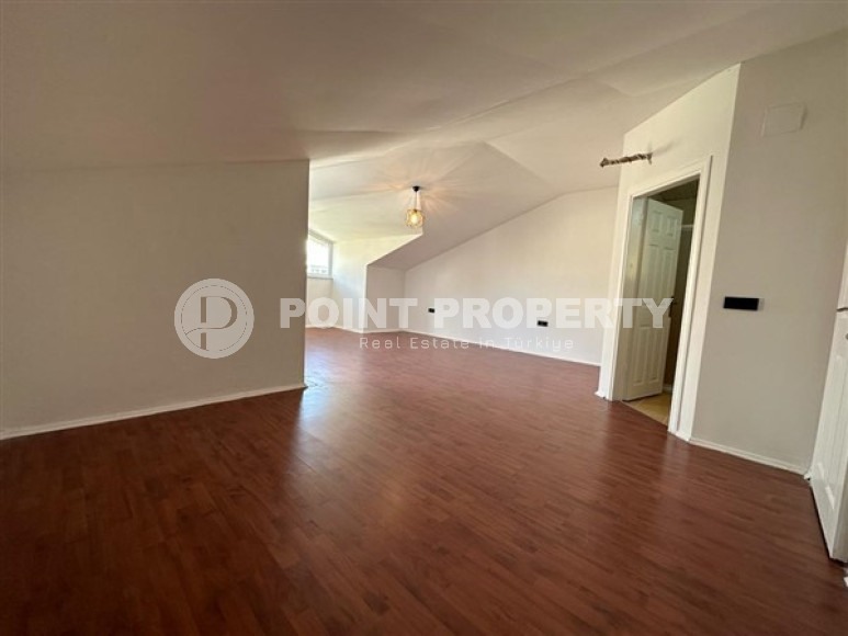 Просторный дуплекс 4+1 в центре благоустроенного района Оба.-id-3960-фото-8