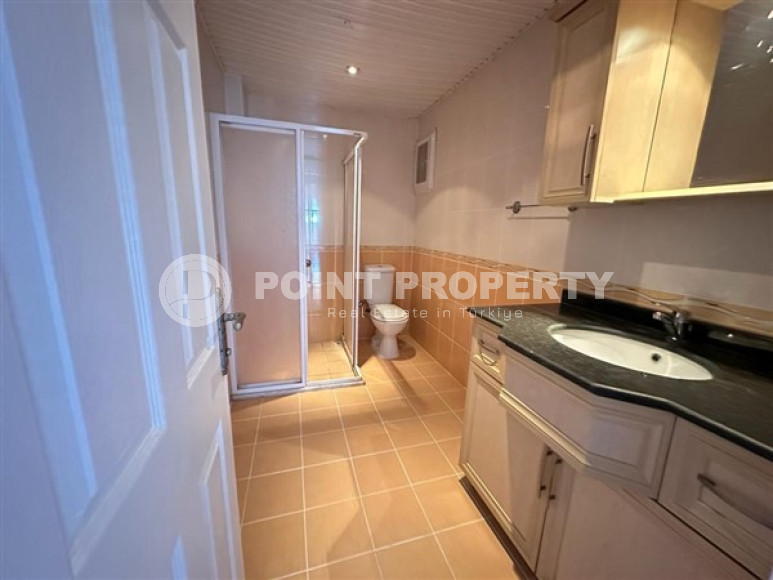 Просторный дуплекс 4+1 в центре благоустроенного района Оба.-id-3960-фото-13