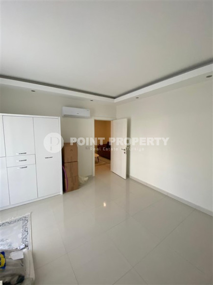 Двухуровневая квартира с двумя спальными комнатами в 300 метрах от моря в районе Кестель.-id-3963-фото-2