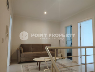 Двухуровневая квартира с двумя спальными комнатами в 300 метрах от моря в районе Кестель.-id-3963-фото-3