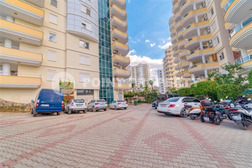 A wonderful, bright apartment with a pleasant interior on the 2nd floor, a 20-minute walk from the sea.-id-3966-photo-15