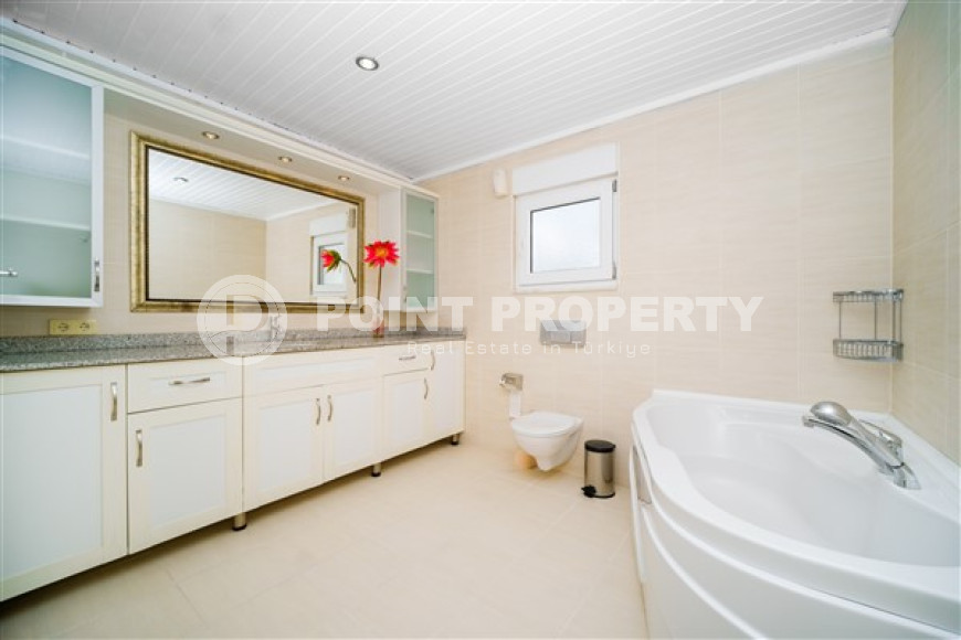 Комфортабельная пятикомнатная меблированная вилла с площадью 200 м2 в районе Кестель-id-3965-фото-10