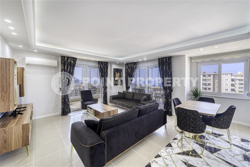 Spacious penthouse with 4+1 layout, 280 m2, from the owner in Mahmutlar, 150 m from the sea-id-1332-photo-3
