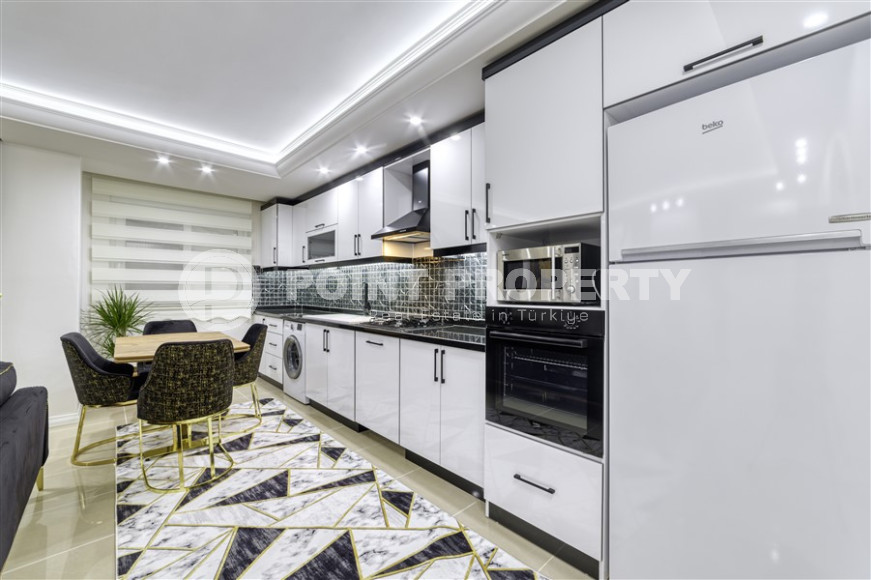 Spacious penthouse with 4+1 layout, 280 m2, from the owner in Mahmutlar, 150 m from the sea-id-1332-photo-7