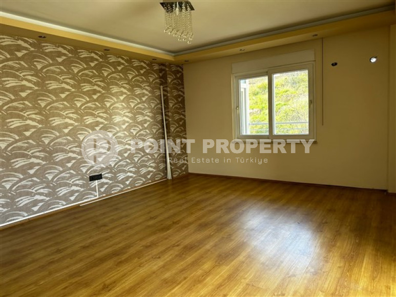 Вместительный шестикомнатный пентхаус 280 м2, центр Аланьи. Продается без мебели.-id-3971-фото-8