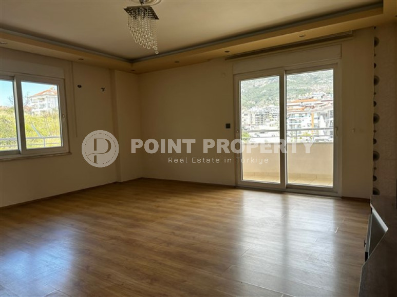 Вместительный шестикомнатный пентхаус 280 м2, центр Аланьи. Продается без мебели.-id-3971-фото-9