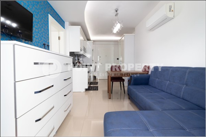 Comfortable inexpensive 1+1 apartment 50 m2 within walking distance from the sea, Mahmutlar-id-3973-photo-3