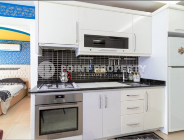 Comfortable inexpensive 1+1 apartment 50 m2 within walking distance from the sea, Mahmutlar-id-3973-photo-4