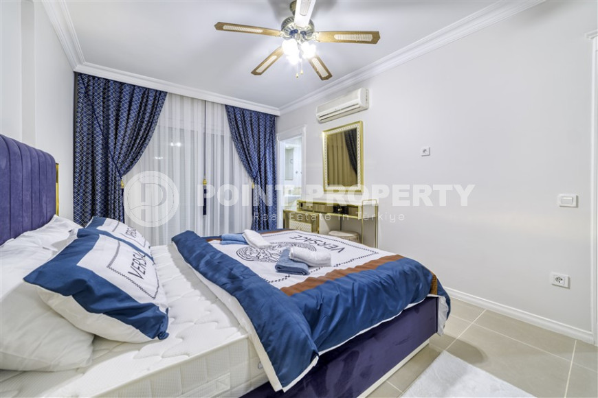 Spacious penthouse with 4+1 layout, 280 m2, from the owner in Mahmutlar, 150 m from the sea-id-1332-photo-14