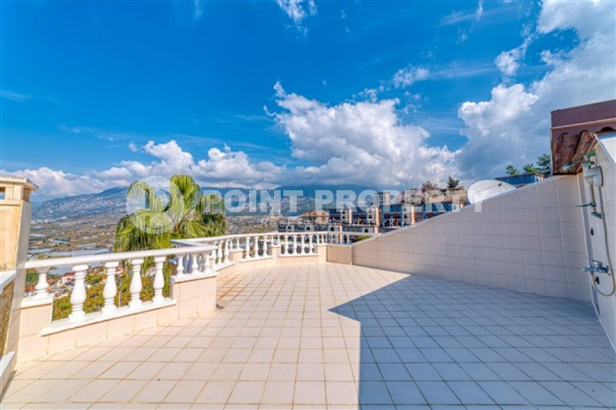 Charming five-room villa 280 m2 with furniture and designer interior, Kargicak district-id-3975-photo-11