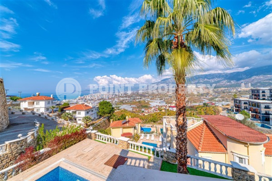 Charming five-room villa 280 m2 with furniture and designer interior, Kargicak district-id-3975-photo-13