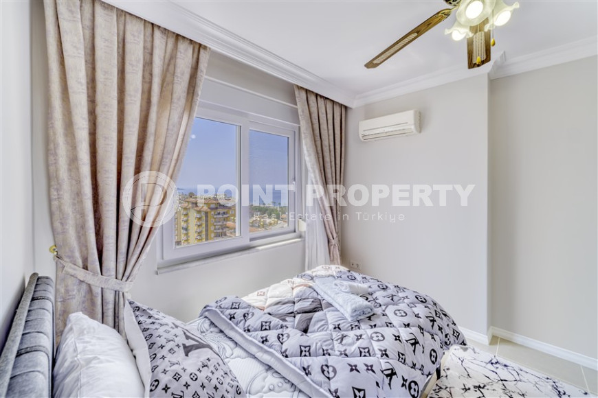 Spacious penthouse with 4+1 layout, 280 m2, from the owner in Mahmutlar, 150 m from the sea-id-1332-photo-19