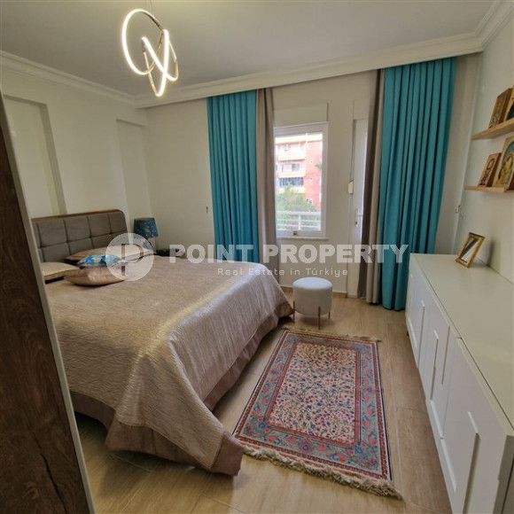 Well-maintained three-room apartment 110 m2, Alanya center. 700 meters from the Mediterranean coast.-id-3979-photo-7