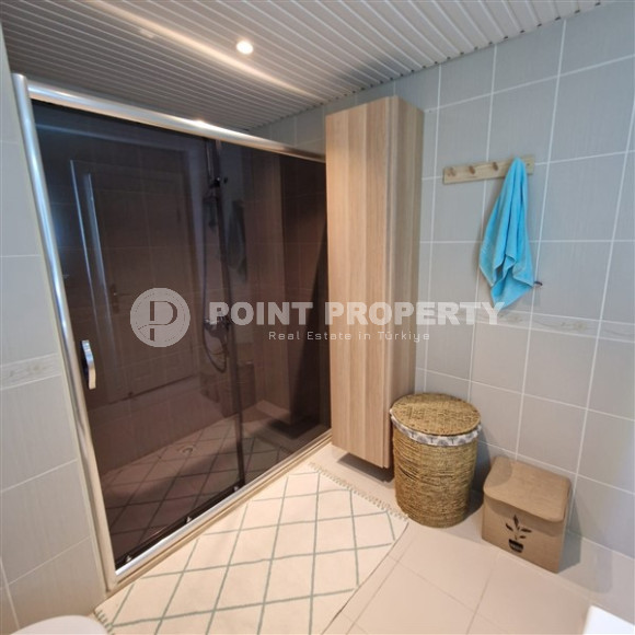 Well-maintained three-room apartment 110 m2, Alanya center. 700 meters from the Mediterranean coast.-id-3979-photo-8