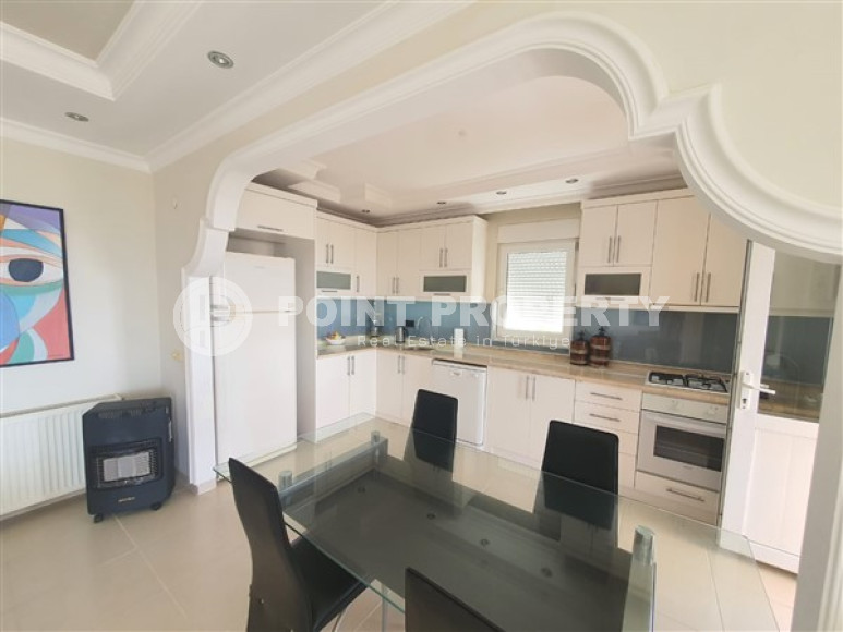 Двухуровневые апартаменты 180 м2 на третьем этаже и крыше малоэтажного комплекса, район Демирташ-id-3981-фото-12