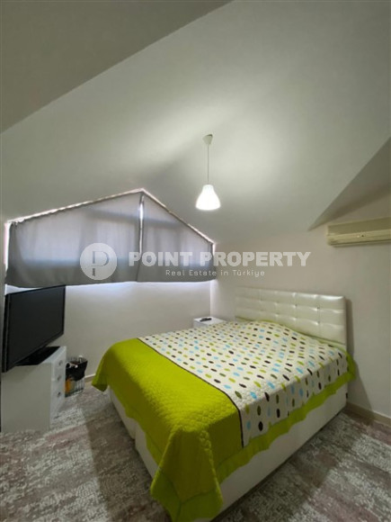 Современный просторный дуплекс 4+1 на 4-м этаже с мансардой с панорамным видом на город и Торосские горы.-id-3983-фото-6