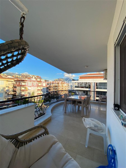 Современный просторный дуплекс 4+1 на 4-м этаже с мансардой с панорамным видом на город и Торосские горы.-id-3983-фото-15